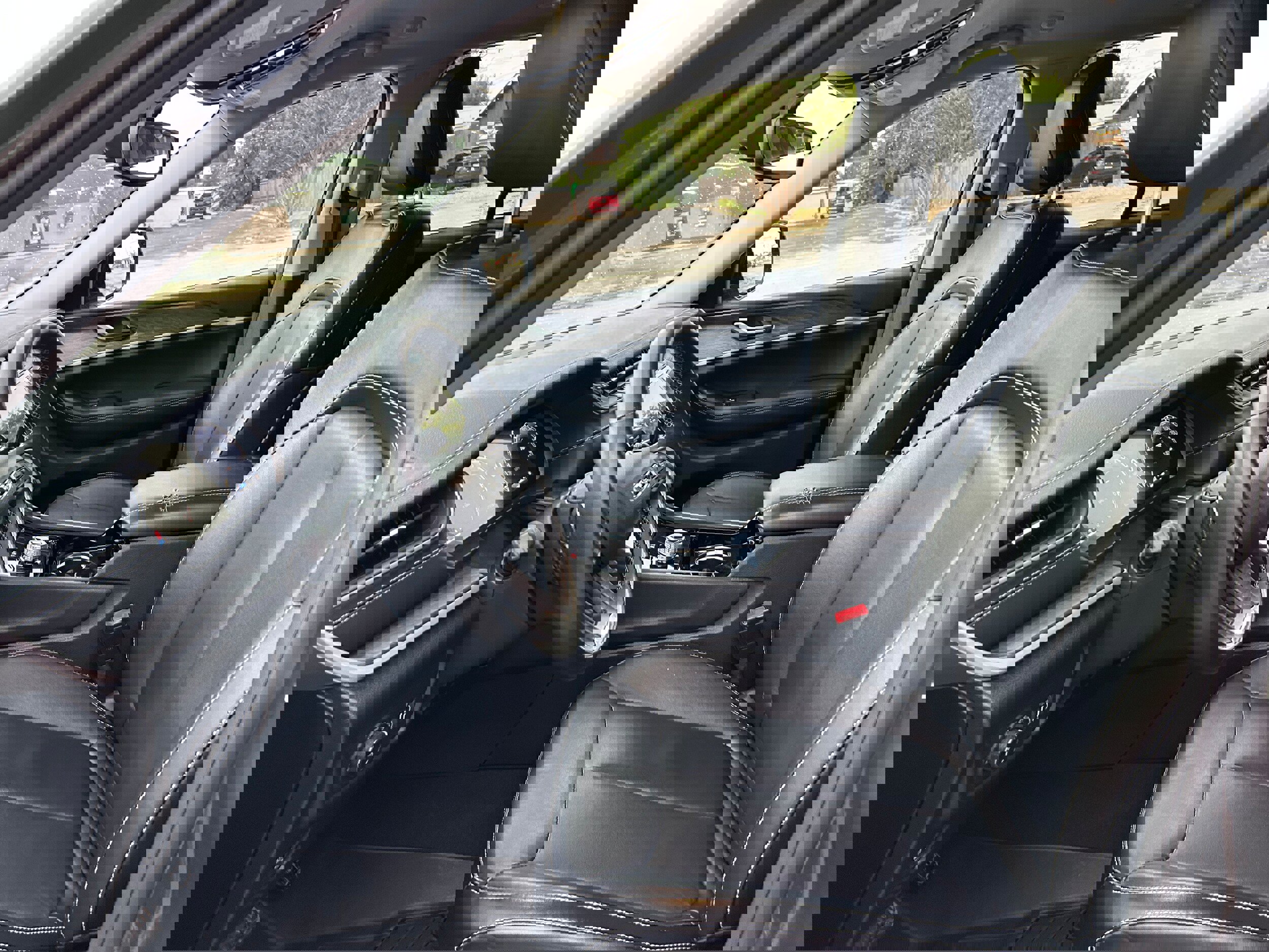 Used 2022 Jeep Grand Cherokee Limited image 13