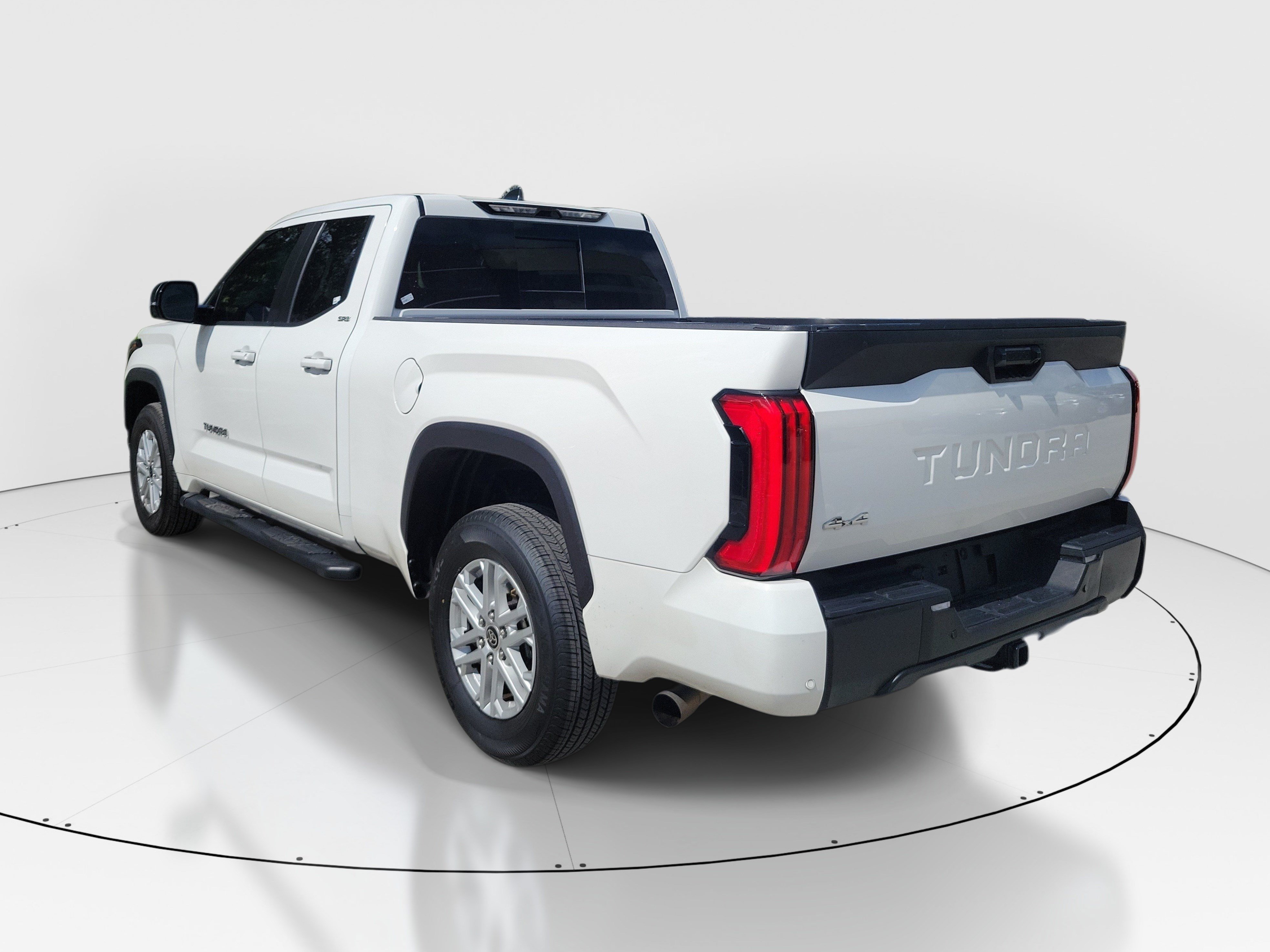 Used 2024 Toyota Tundra SR5 w/ SR5 Premium Package AWD/4WD image 5