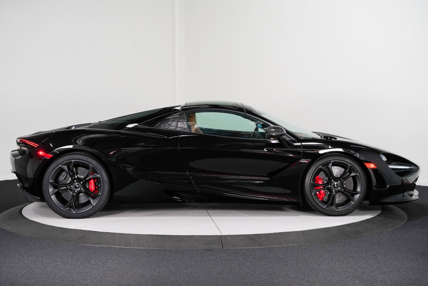 Used 2020 McLaren 720S Luxury image 8