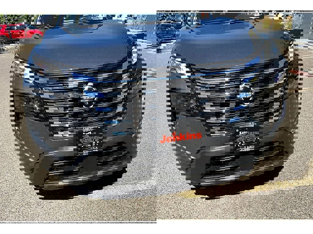 Used 2024 Nissan Rogue SV image 30