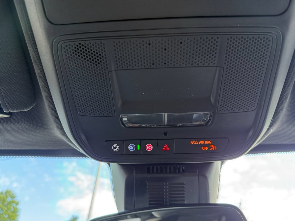 New 2027 Chevrolet Equinox LT w/ Convenience Package II FWD image 19