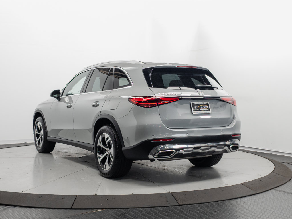 Used 2026 Mercedes-Benz GLC 350e 4MATIC w/ Driver Assistance Package image 29