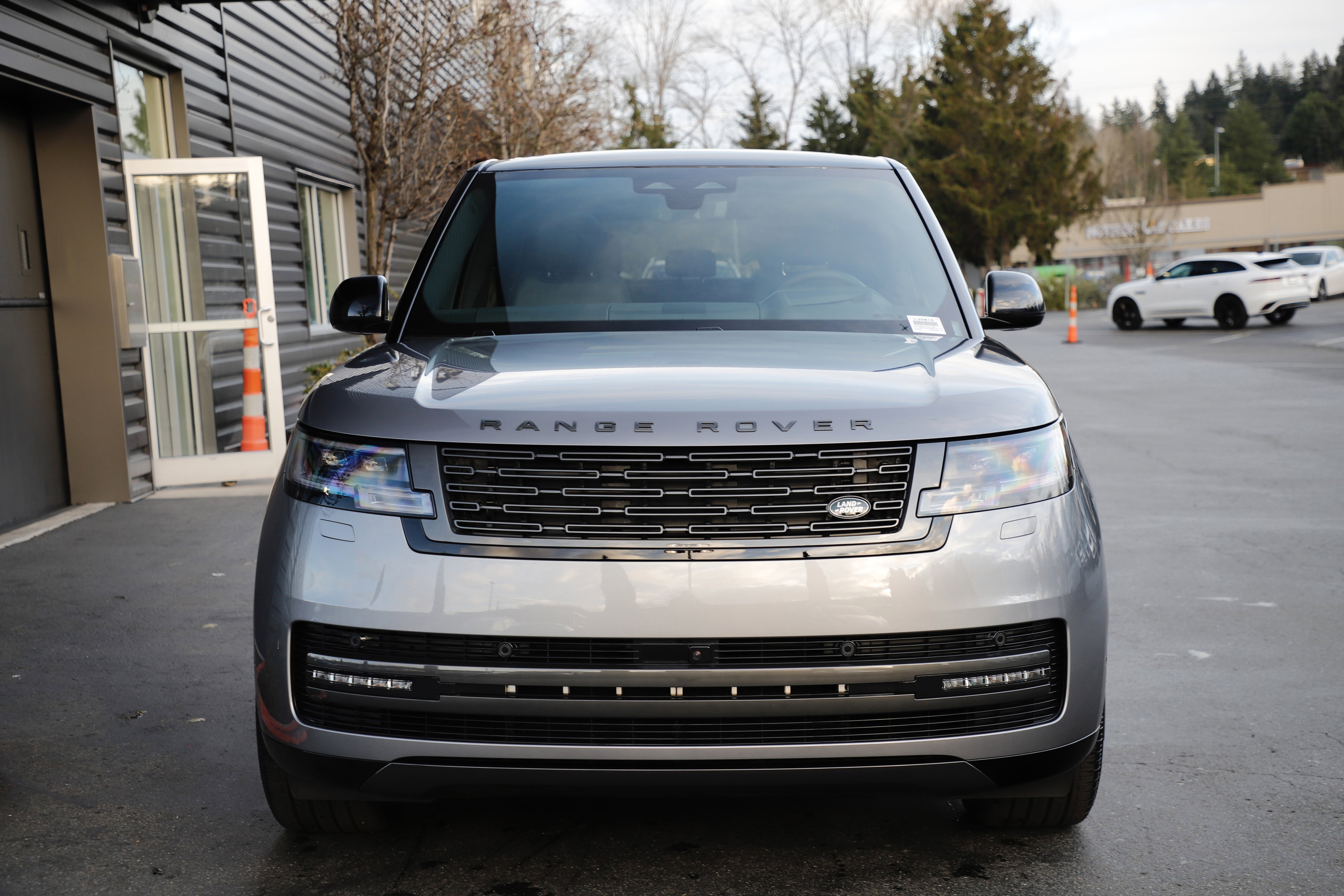 New 2026 Land Rover Range Rover SE AWD/4WD image 4
