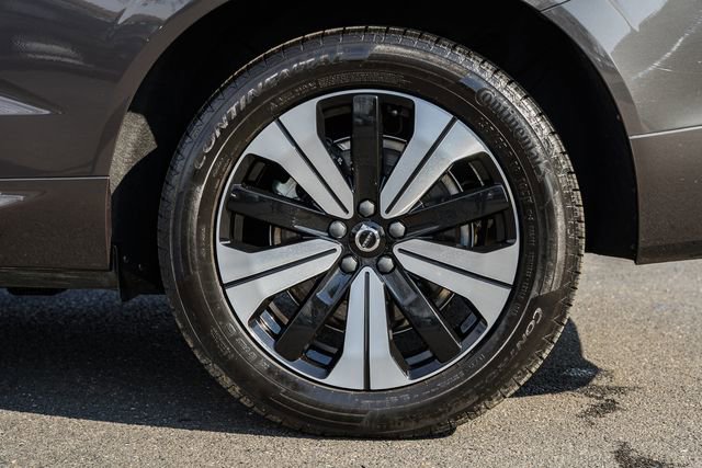 Used 2023 Volvo XC60 T8 Plus image 18