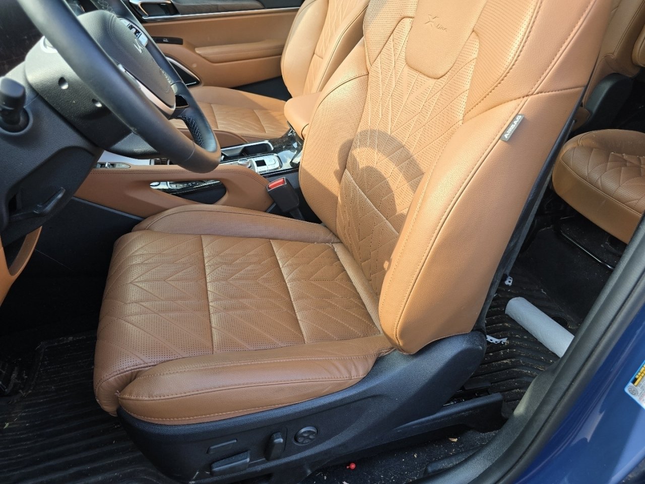 Used 2025 Kia Telluride SX X-Line AWD/4WD image 16
