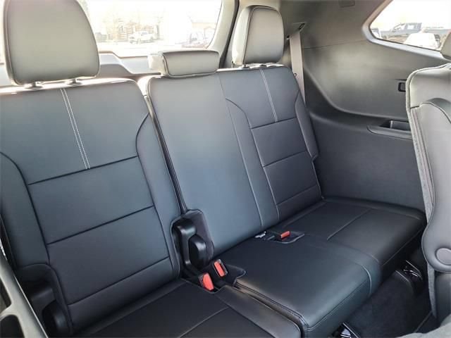 New 2026 GMC Acadia Elevation w/ Super Cruise Package FWD image 19