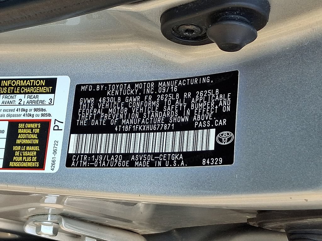 Used 2017 Toyota Camry XLE FWD image 28