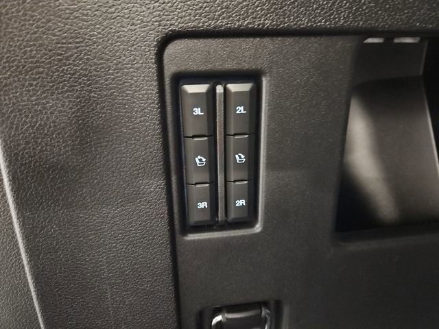 Used 2019 Ford Expedition Platinum image 39