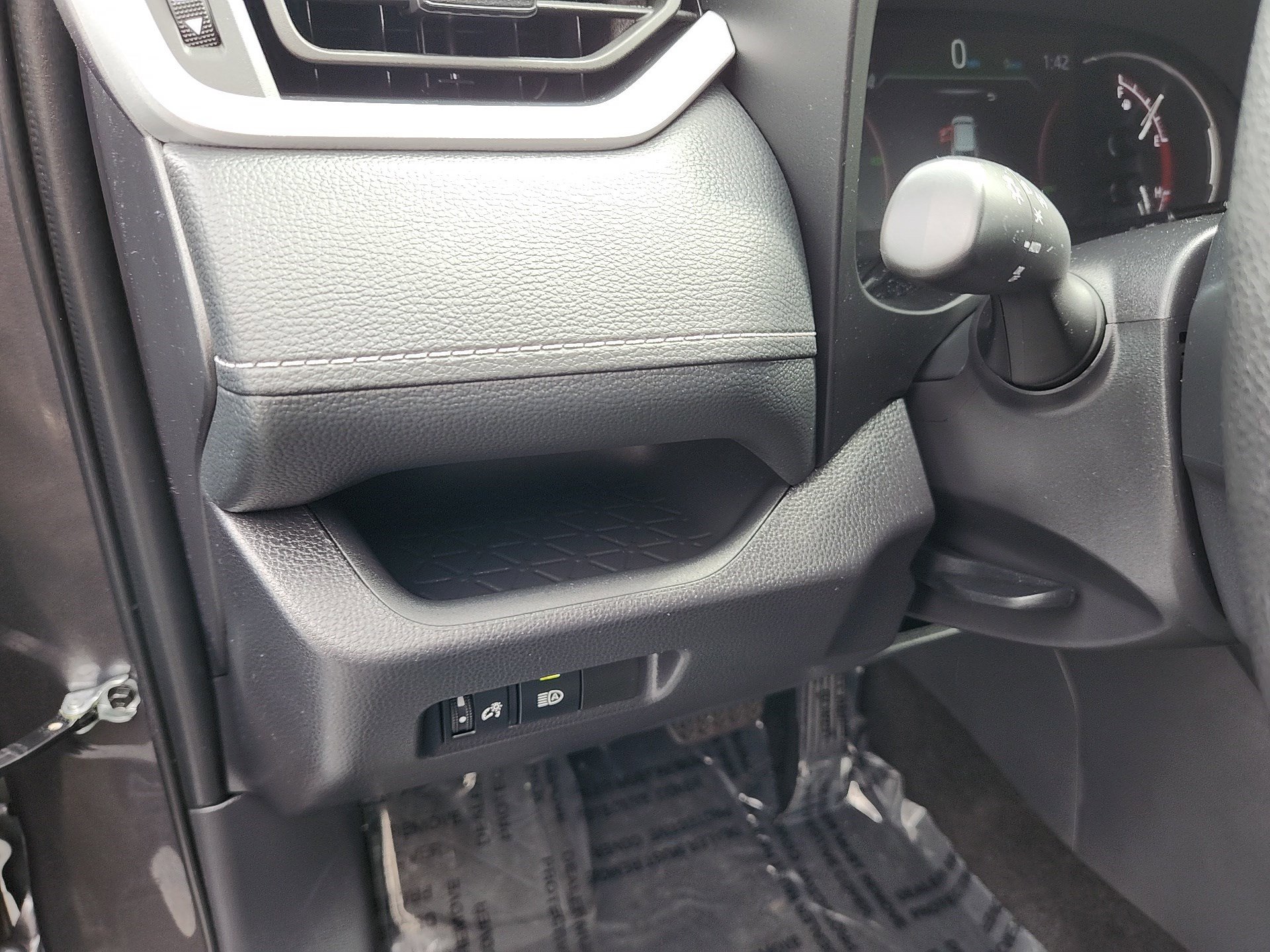 Certified 2025 Toyota RAV4 XLE image 13