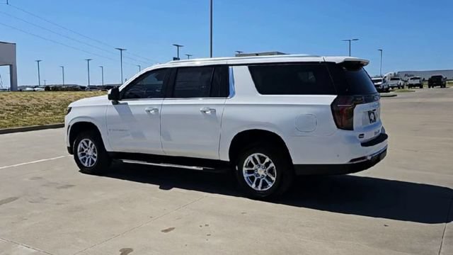 New 2026 Chevrolet Suburban LS w/ Max Trailering Package RWD image 6