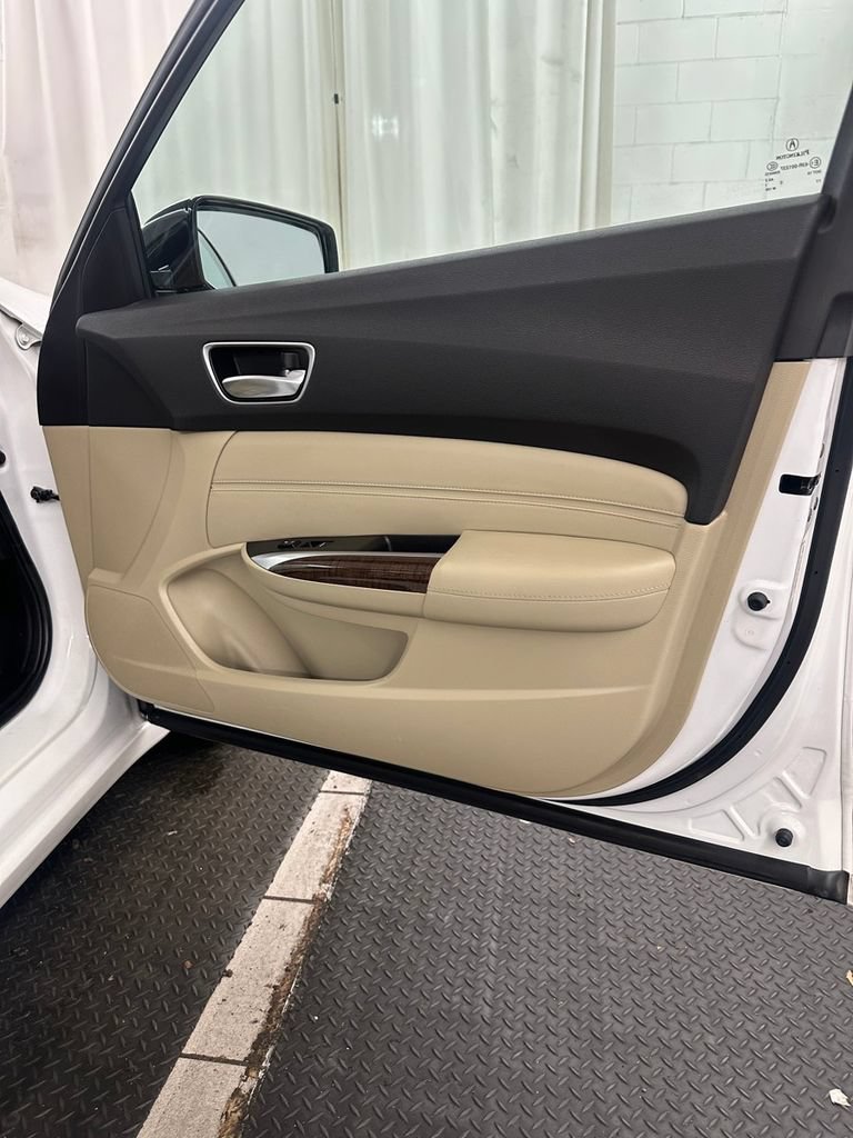 Used 2019 Acura TLX FWD image 29