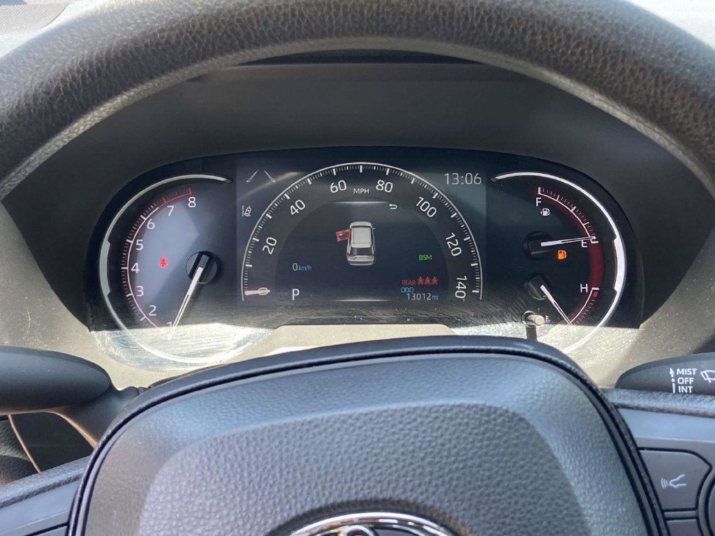 Used 2025 Toyota RAV4 XLE w/ Convenience Package FWD image 37