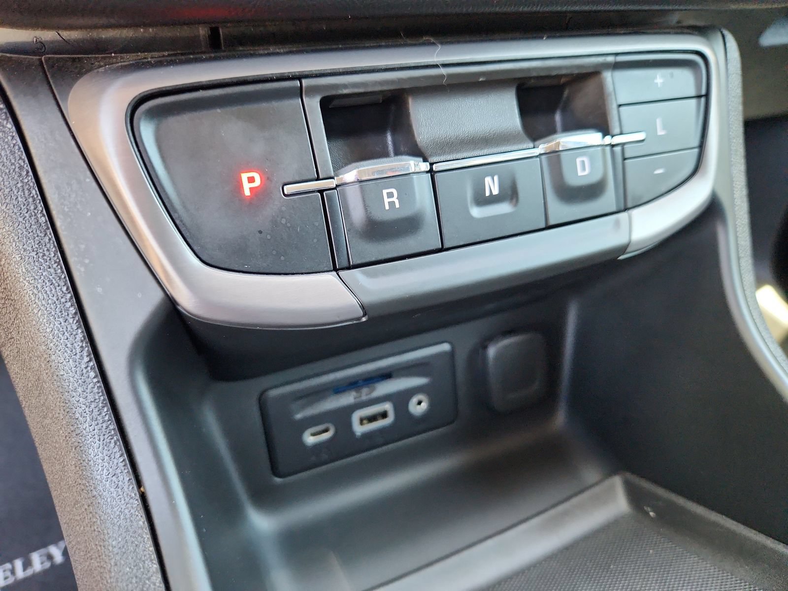 Used 2024 GMC Terrain AT4 AWD/4WD image 21