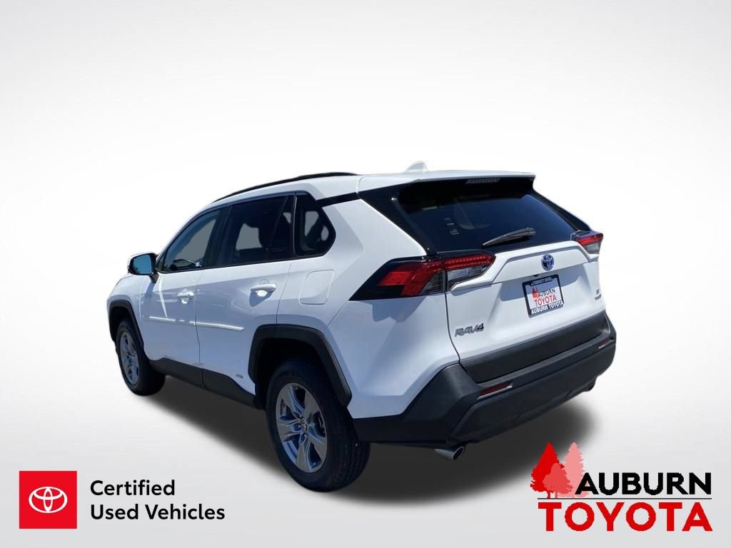 Certified 2024 Toyota RAV4 LE AWD/4WD image 6