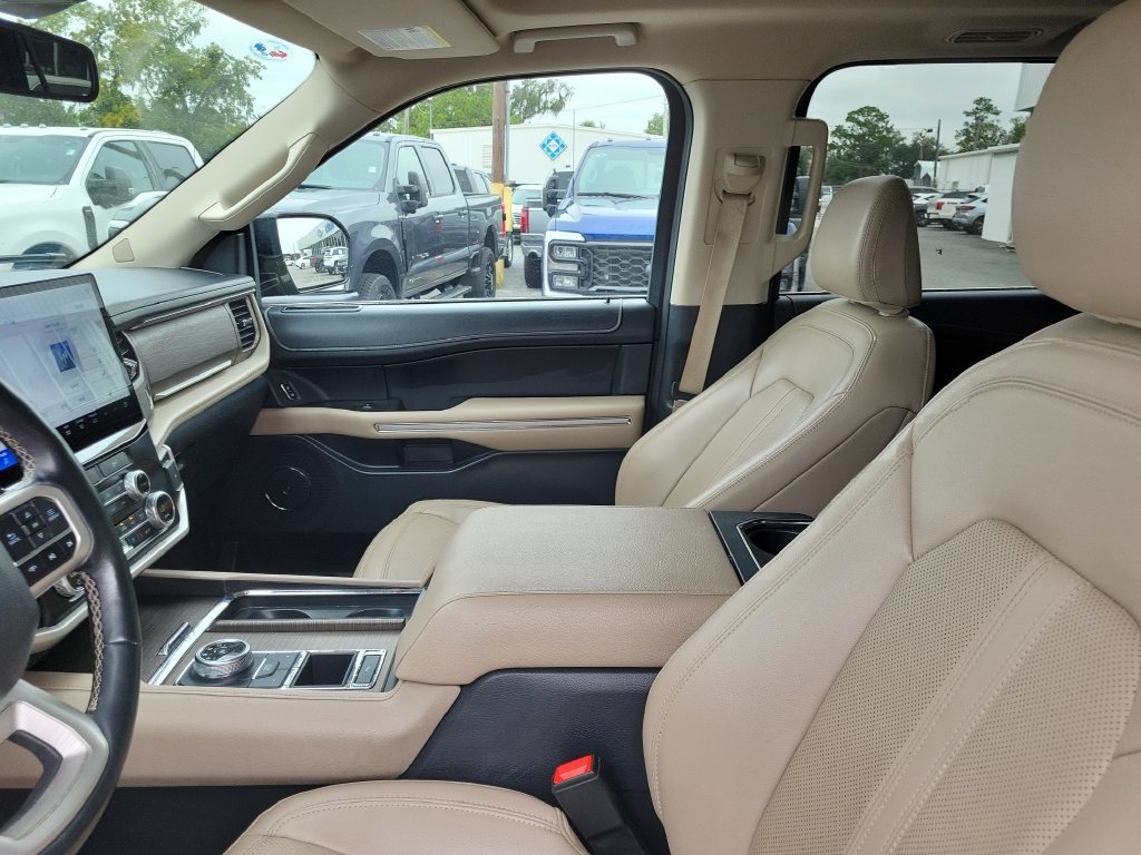 Used 2024 Ford Expedition Limited RWD image 26