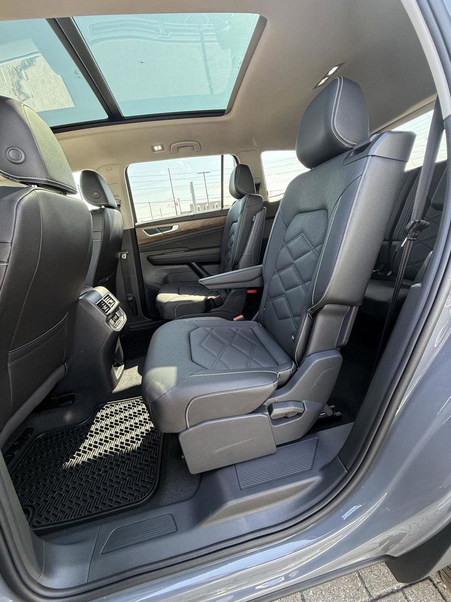 New 2026 Volkswagen Atlas SE image 15