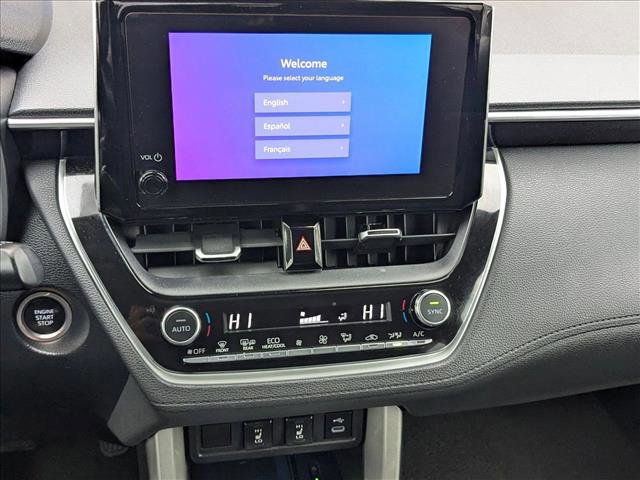 Used 2023 Toyota Corolla Cross XLE image 13