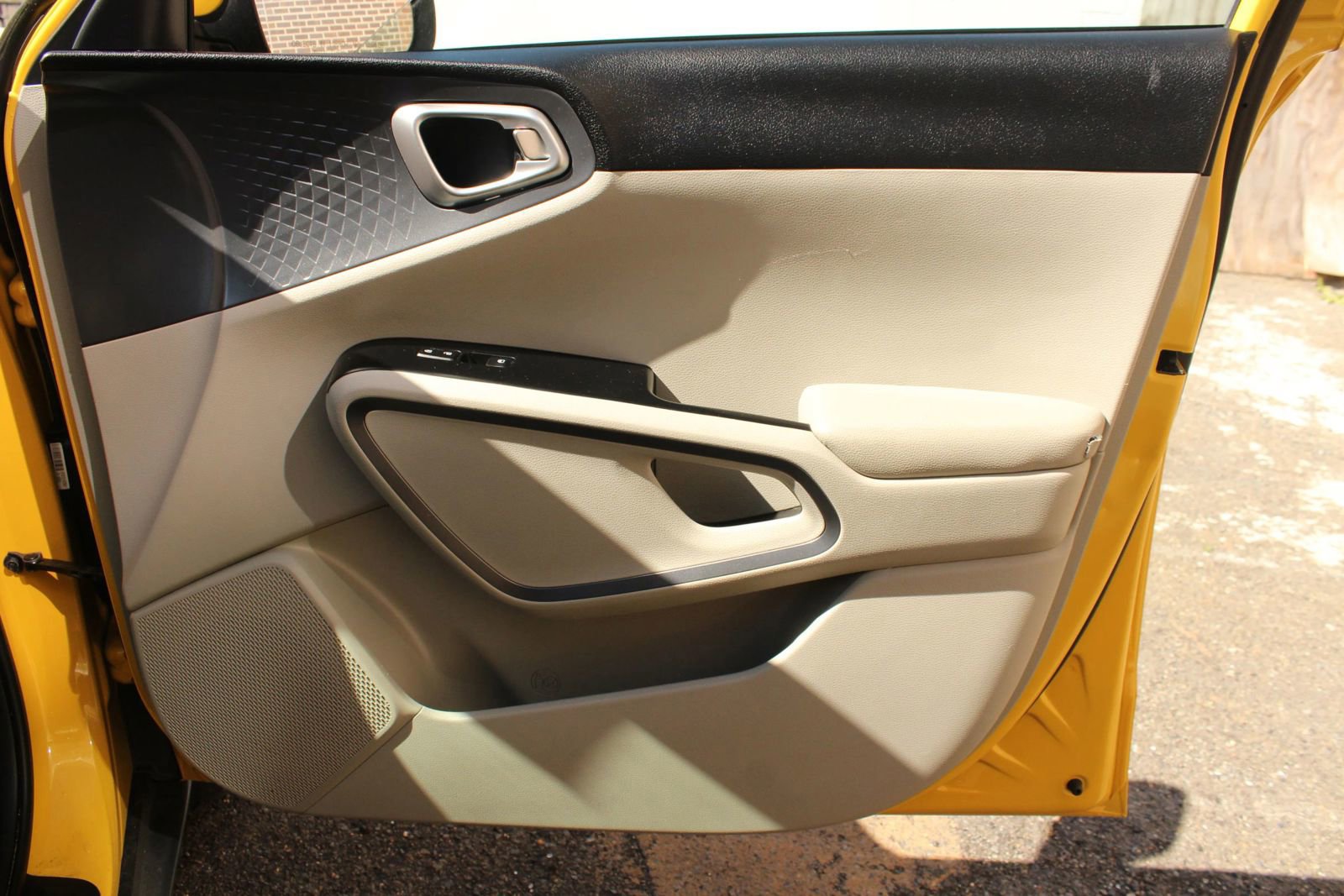 Used 2020 Kia Soul S FWD image 22