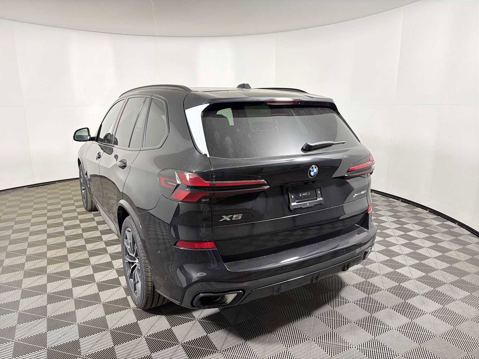 New 2026 BMW X5 xDrive40i image 3