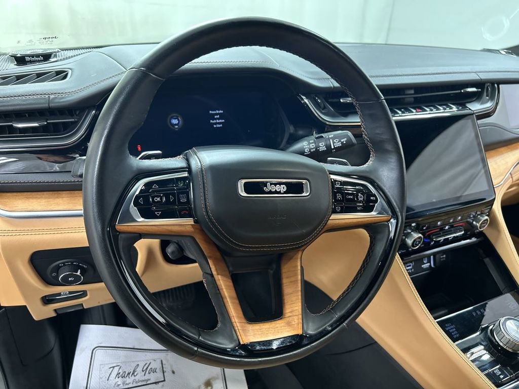 Used 2024 Jeep Grand Cherokee Summit AWD/4WD image 4