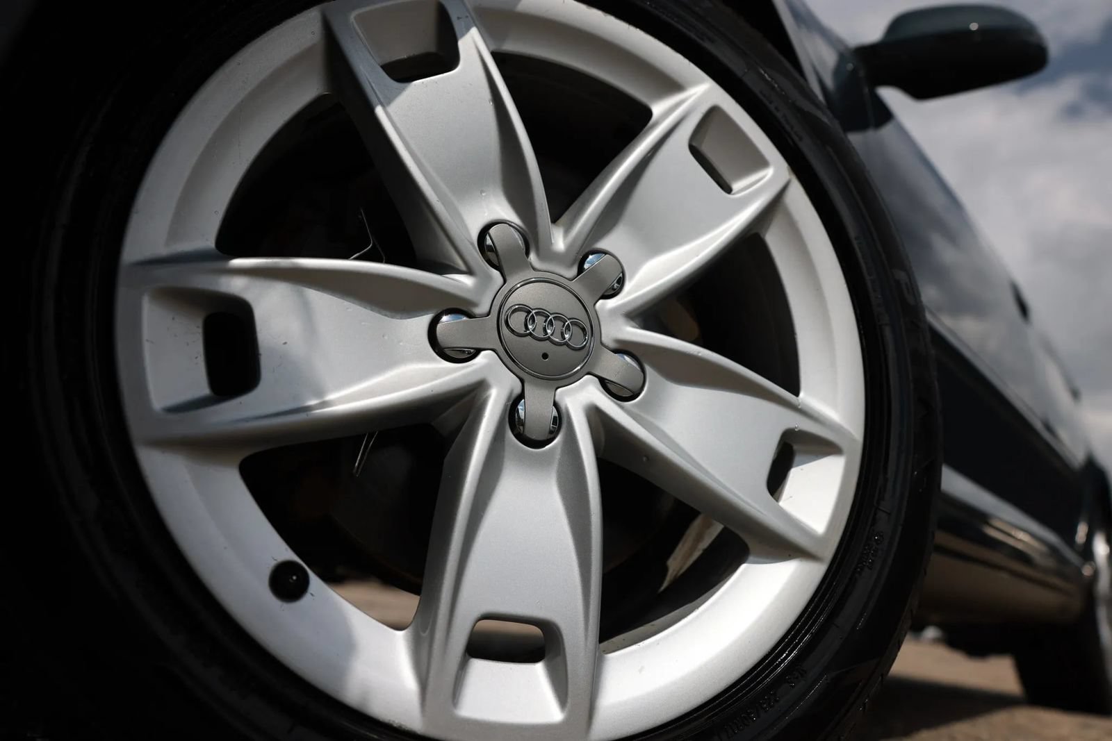 Used 2009 Audi A3 2.0T FWD image 16