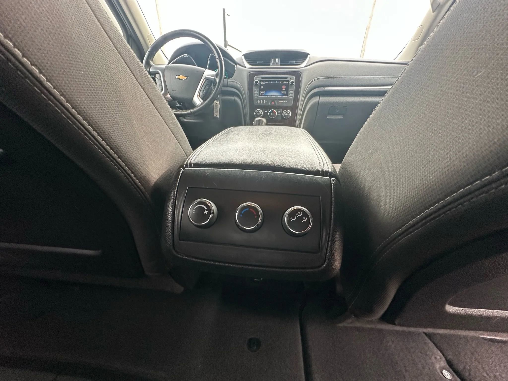 Used 2017 Chevrolet Traverse LT w/ Style and Technology Package image 30
