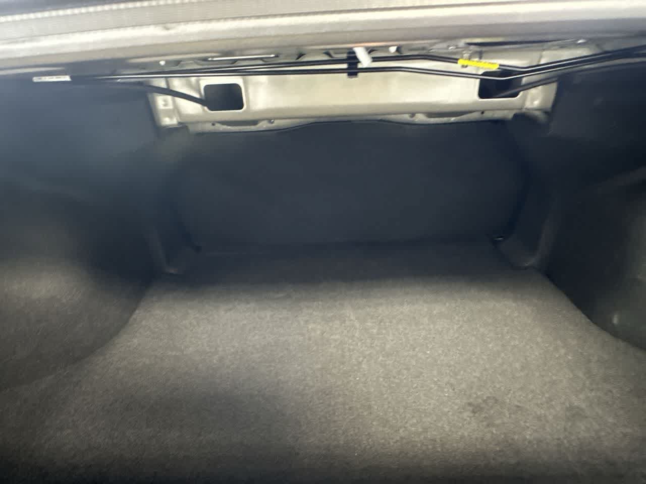 Used 2026 Hyundai Elantra SE FWD image 25