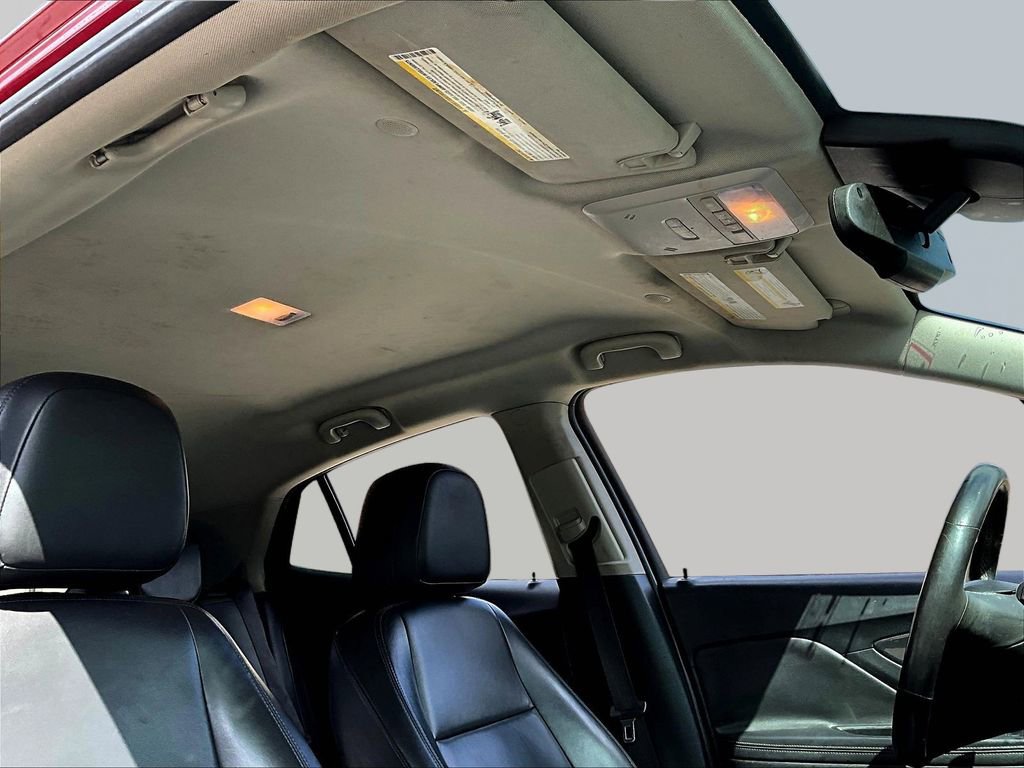 Used 2018 Buick Encore Essence image 18