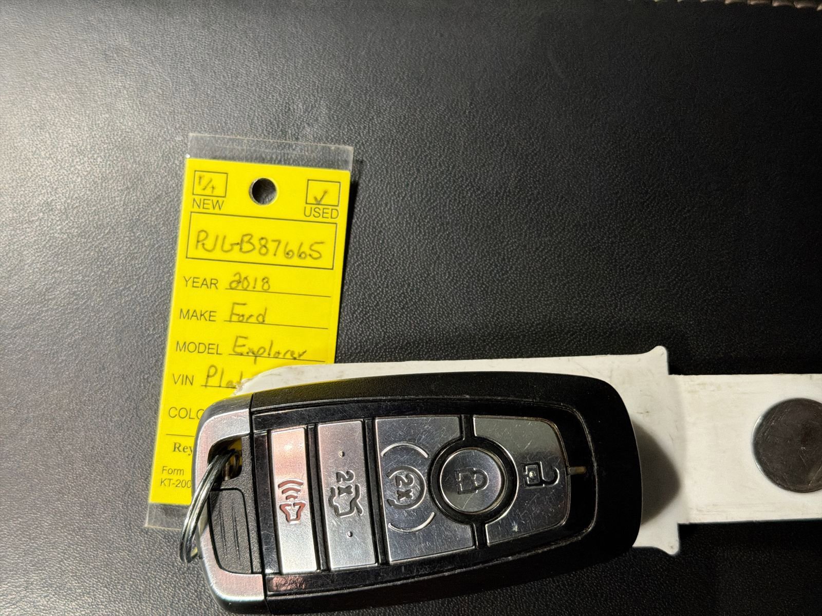 Used 2018 Ford Explorer Platinum image 39