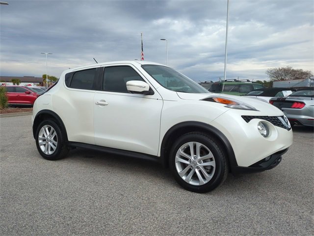 Used 2016 Nissan Juke SL image 2