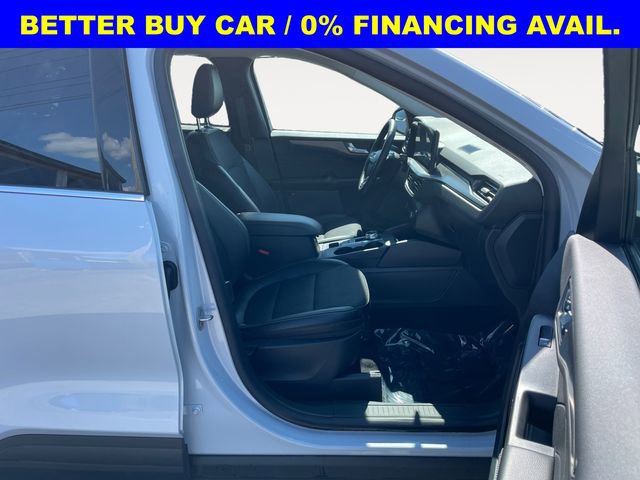 New 2025 Ford Escape SE image 15