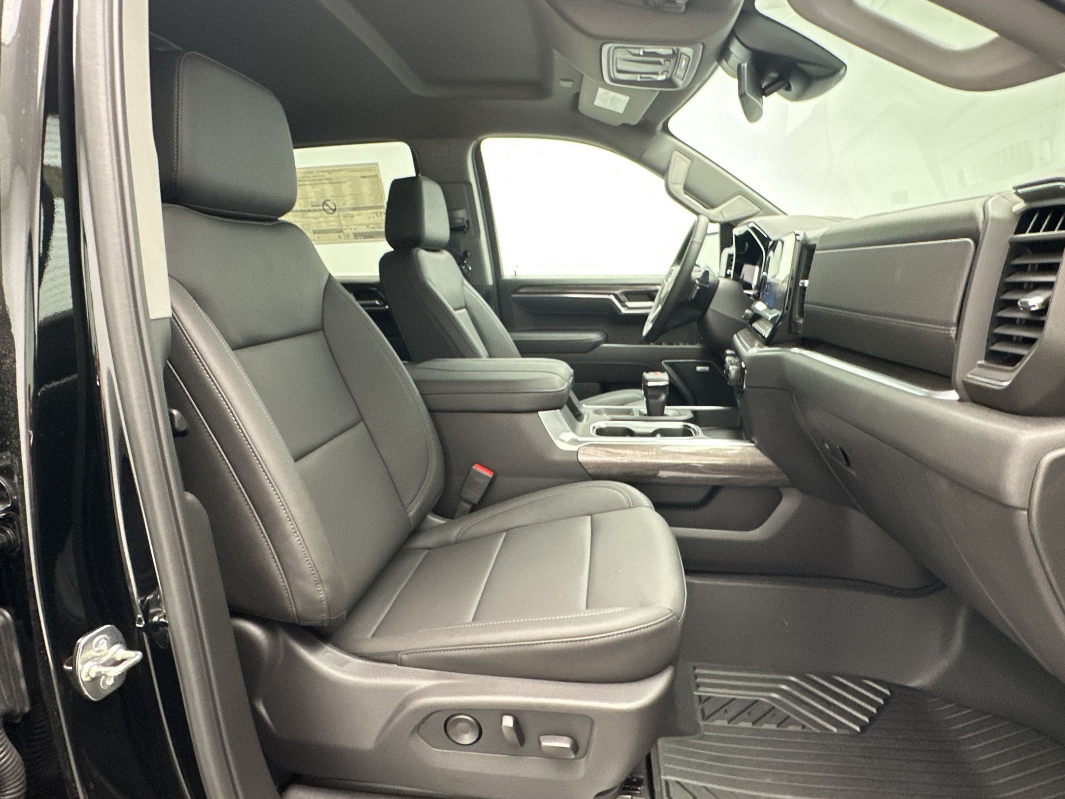 New 2026 Chevrolet Silverado 1500 LTZ AWD/4WD image 23