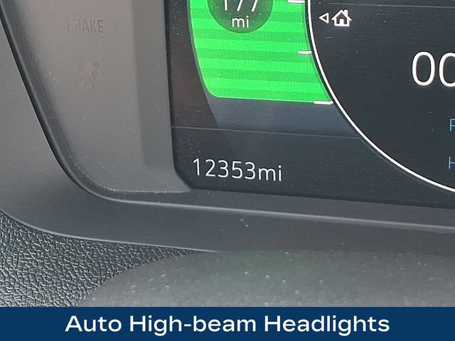 Used 2023 Chevrolet Bolt LT w/ Infotainment Package FWD image 6