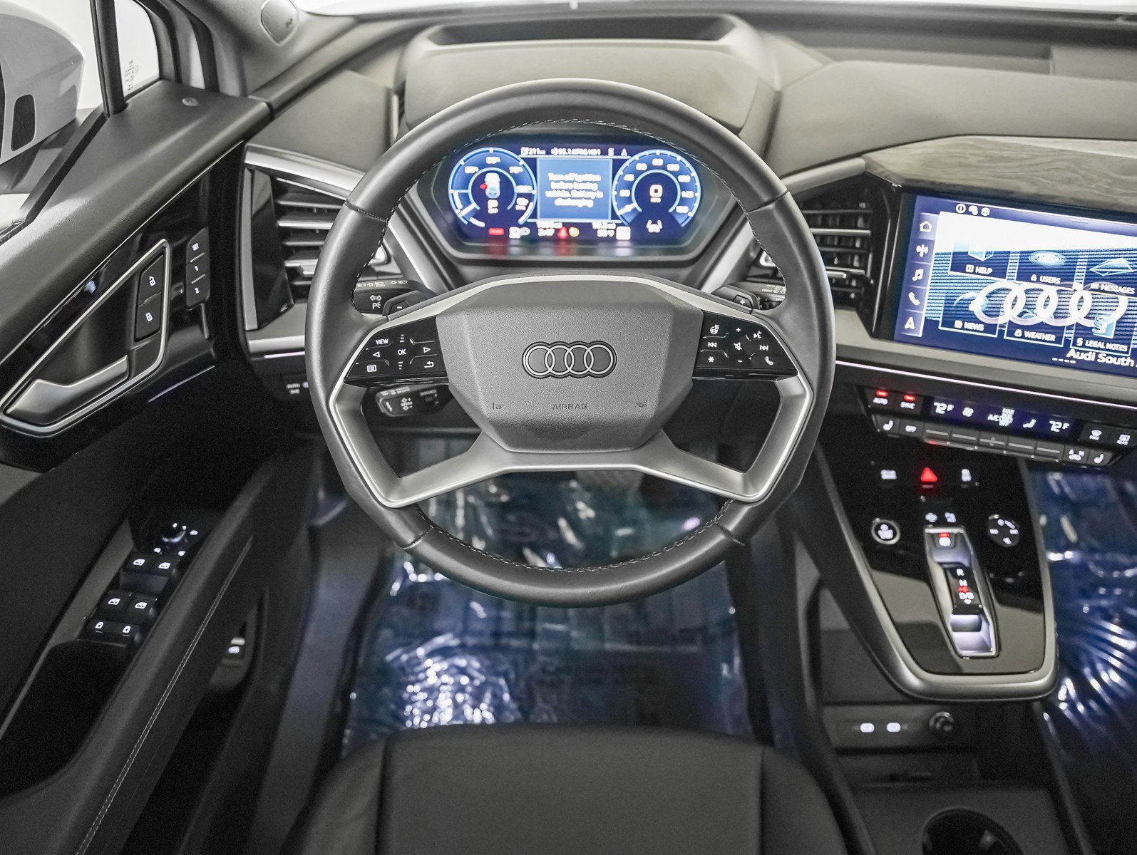 Used 2024 Audi Q4 e-tron Prestige w/ Black Optic Package image 13
