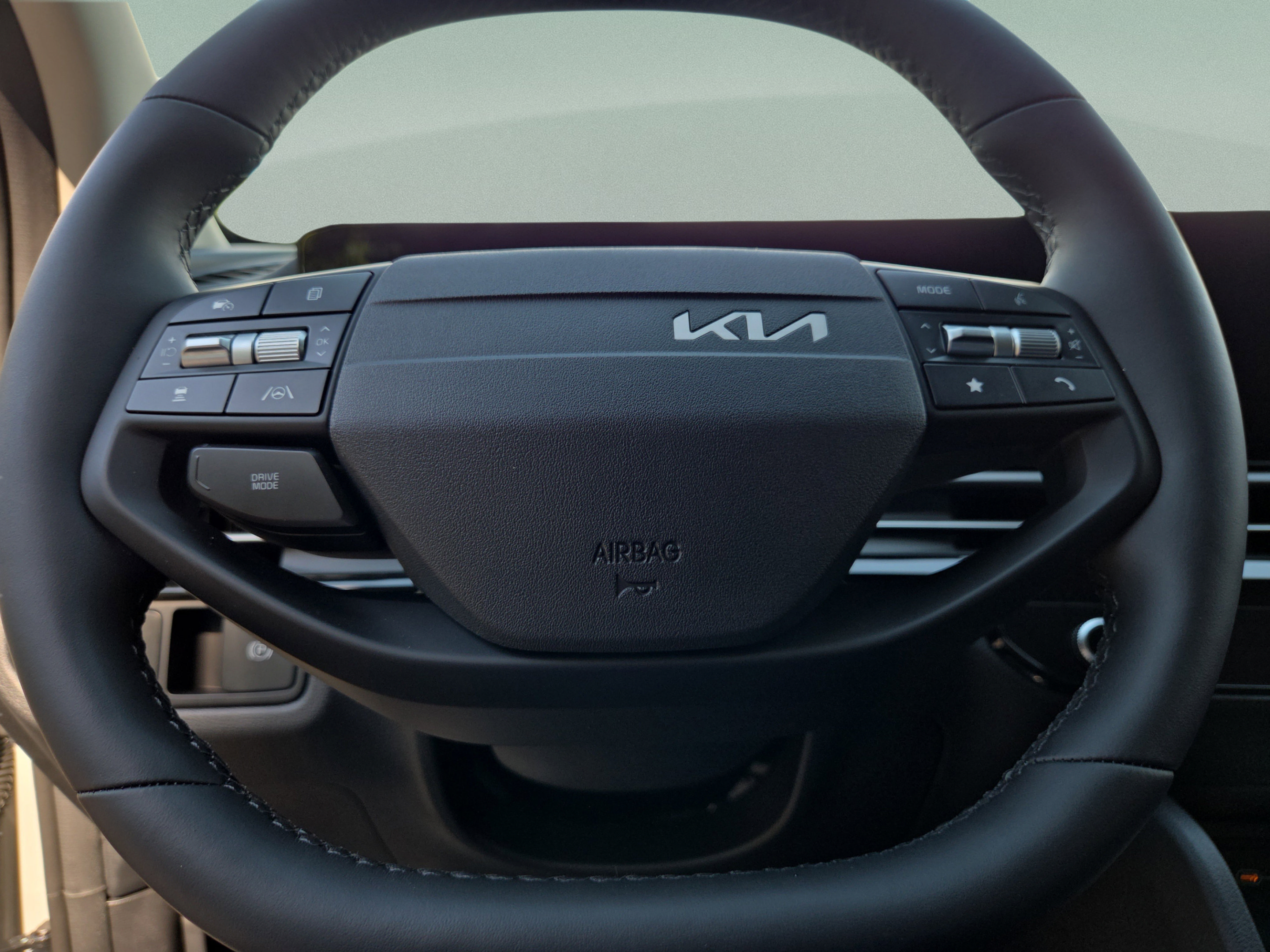 New 2026 Kia Sportage EX FWD image 39