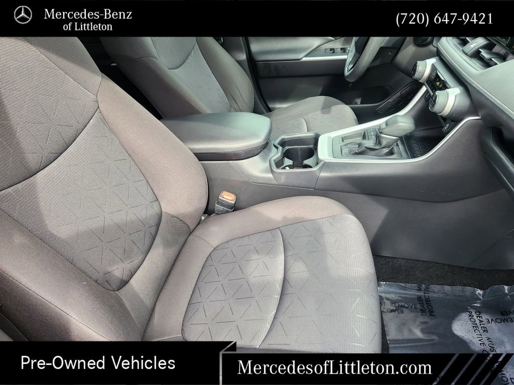 Used 2020 Toyota RAV4 XLE w/ All Weather Liner Package FWD image 13