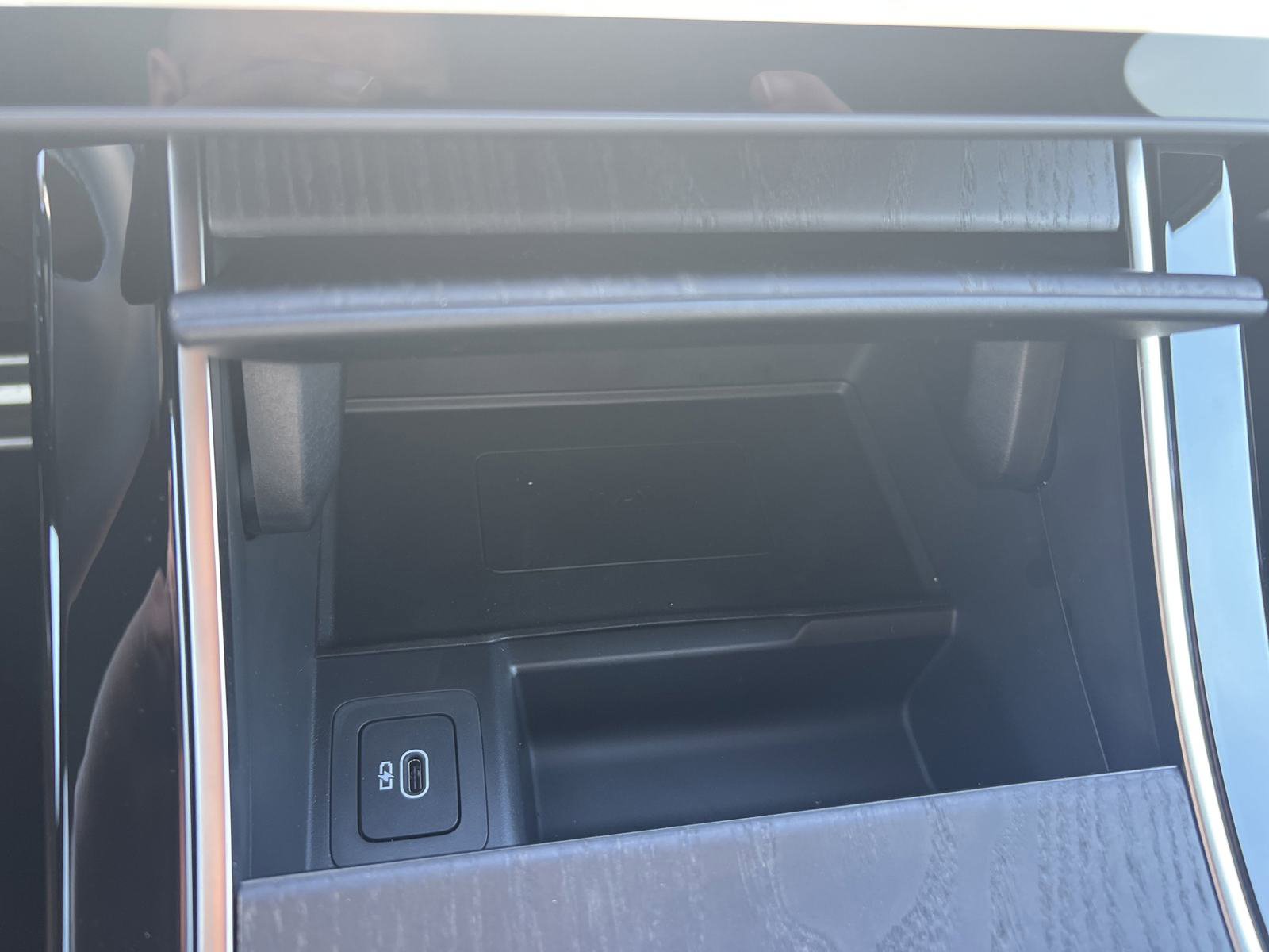 New 2025 Land Rover Range Rover Evoque Dynamic SE image 15