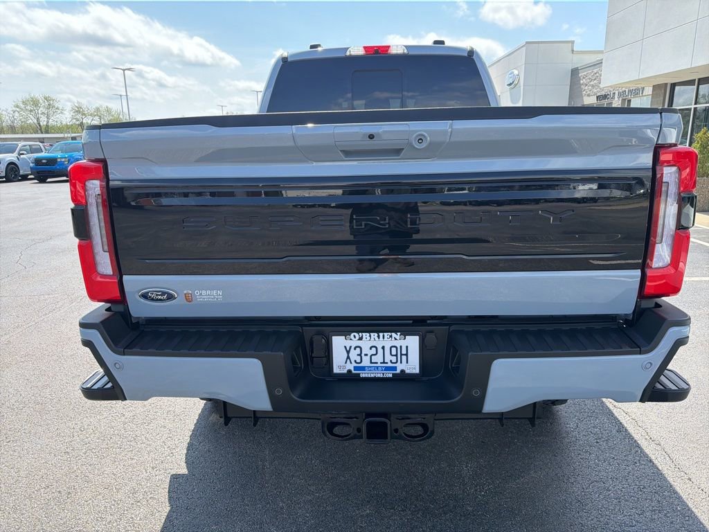 Used 2026 Ford F350 Platinum w/ Tremor Off-Road Package image 4