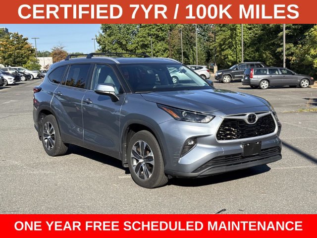 Used 2023 Toyota Highlander XLE FWD image 1