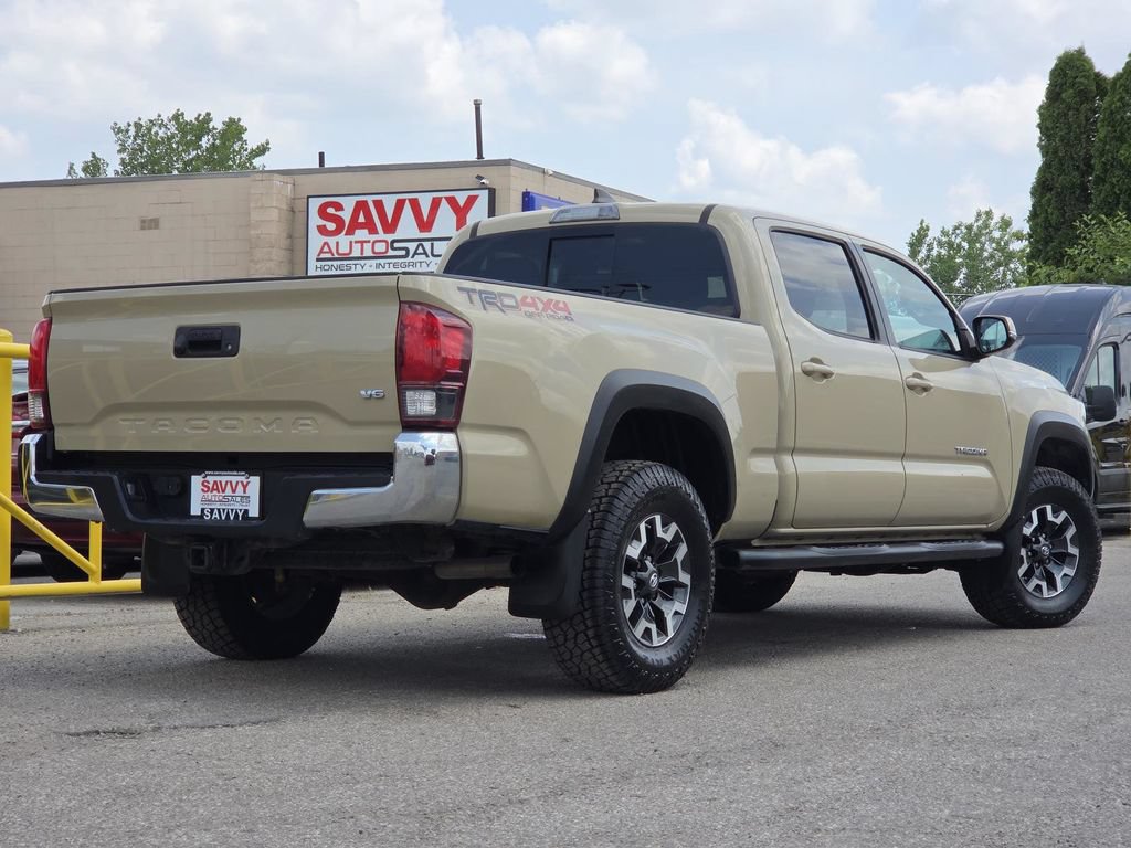 Used 2018 Toyota Tacoma TRD Off-Road AWD/4WD image 14