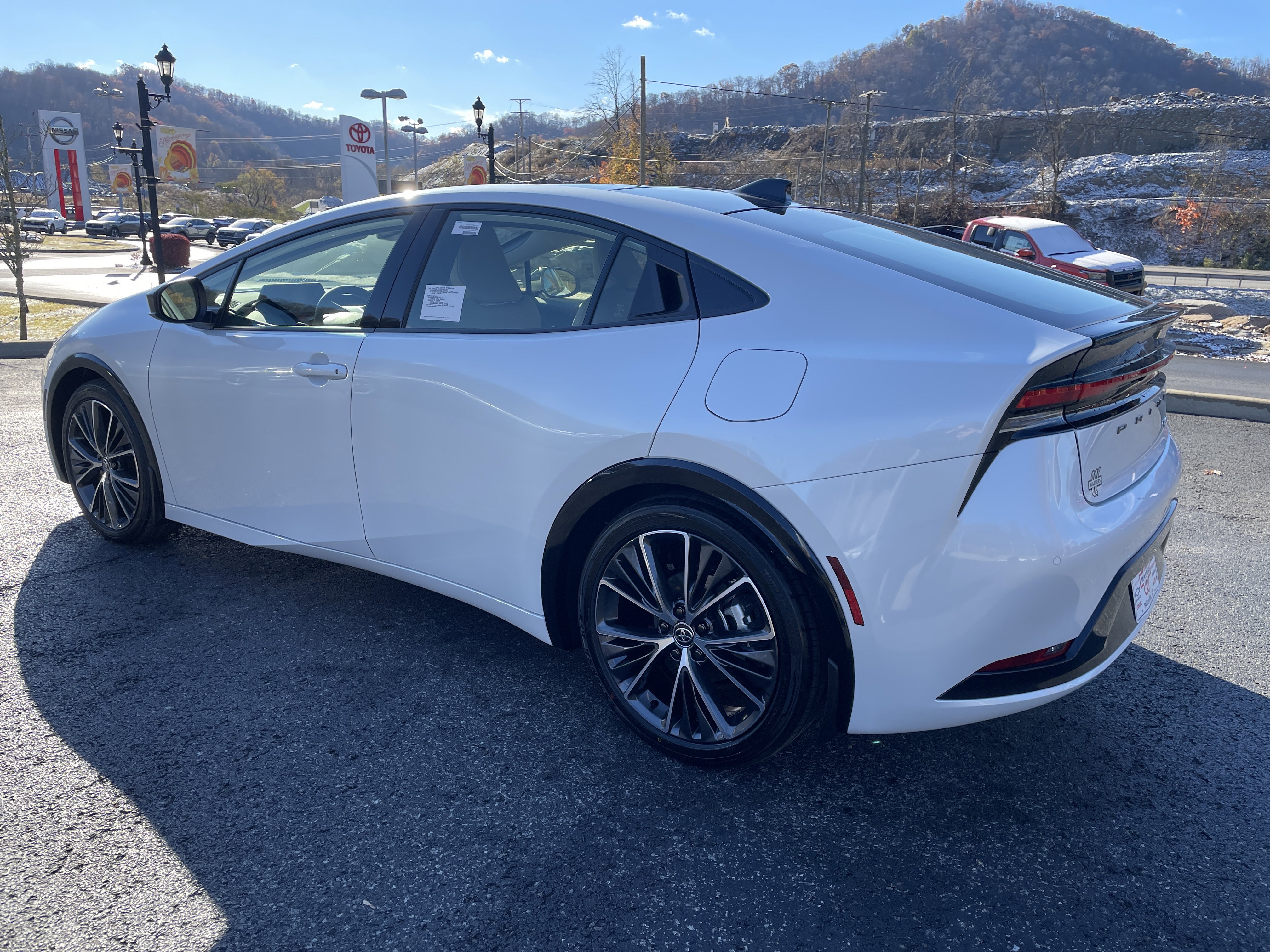 New 2026 Toyota Prius XLE image 4