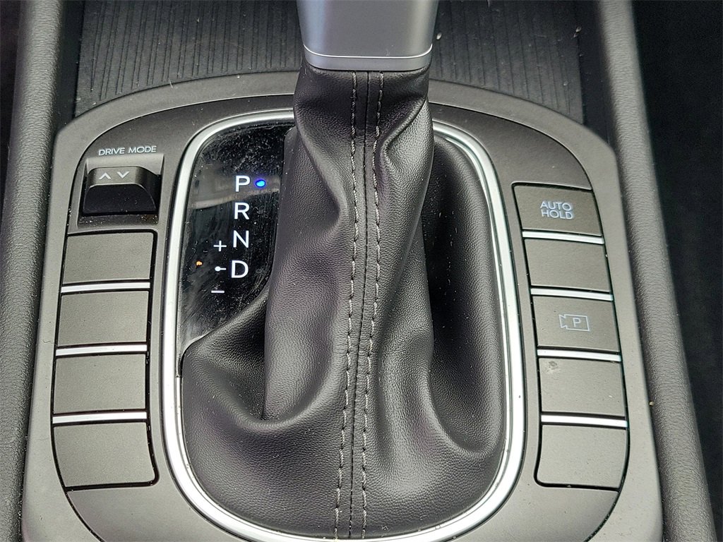 Certified 2025 Hyundai Kona SEL image 34