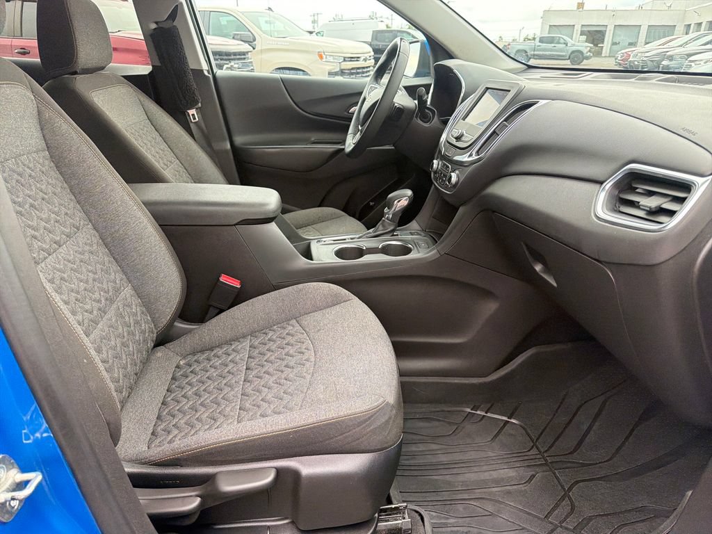Used 2024 Chevrolet Equinox LT w/ LPO, Floor Liner Package AWD/4WD image 23
