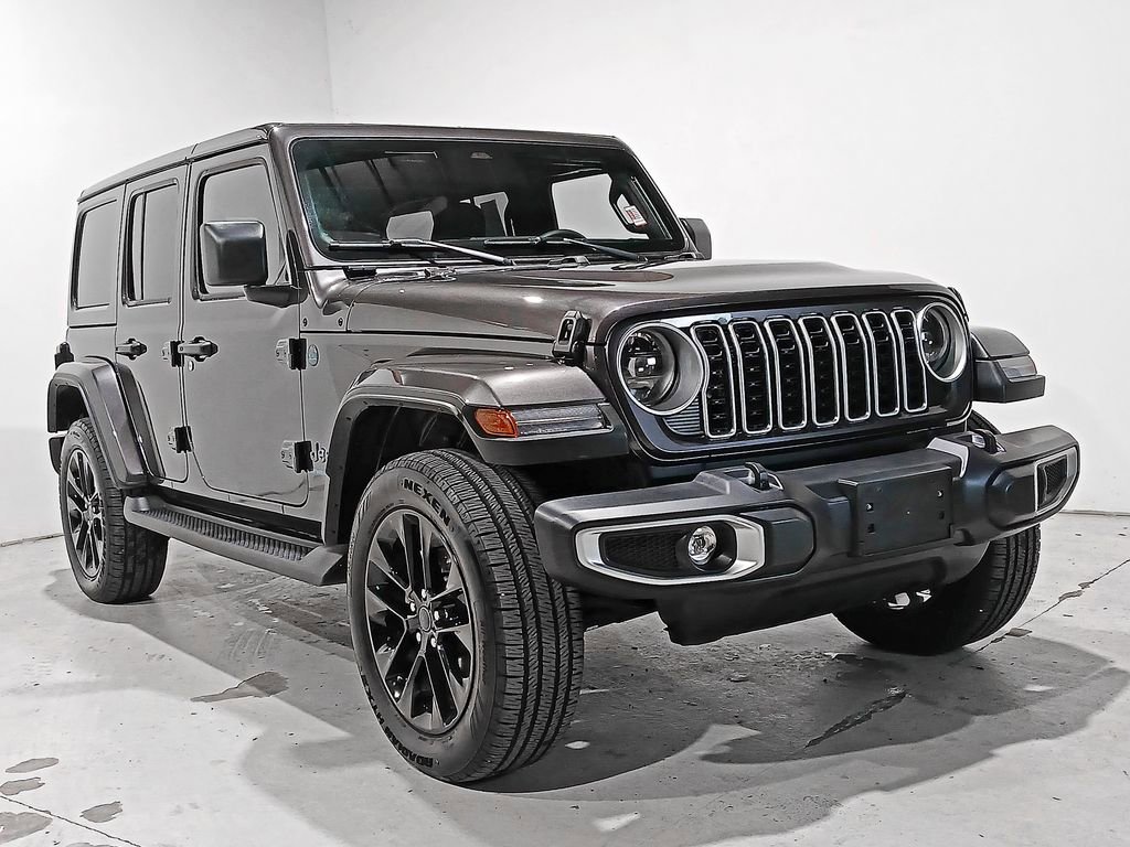 Used 2025 Jeep Wrangler Unlimited Sahara image 32