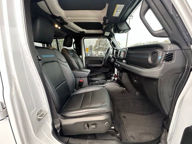 Used 2024 Jeep Wrangler Unlimited Rubicon 4xe image 33