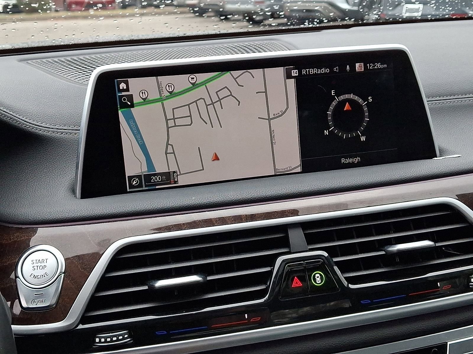 Used 2022 BMW 750i xDrive w/ M Sport Package image 18