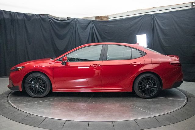 Used 2026 Toyota Camry SE image 9