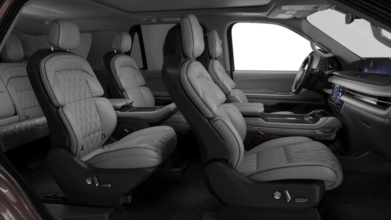 New 2027 Lincoln Navigator Black Label AWD/4WD image 29