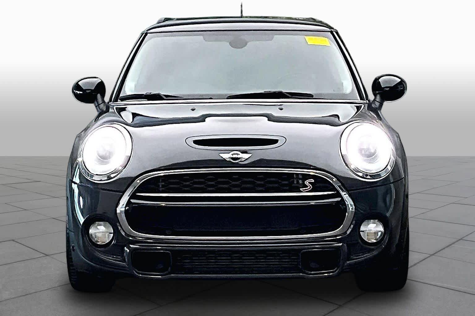 Used 2018 MINI Cooper S FWD image 4
