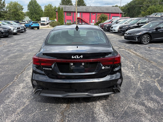 Used 2024 Kia Forte LXS FWD image 7
